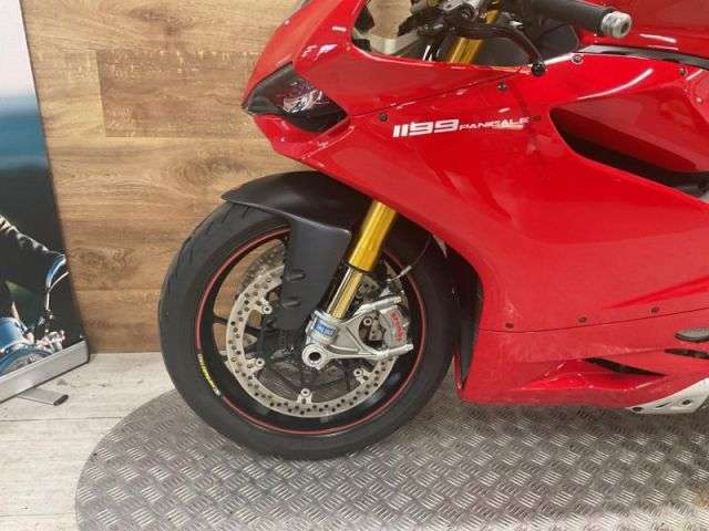 2012 DUCATI 1199 S PANIGALE ABS 2012 DUCATI 1199 S PANIGALE ABS