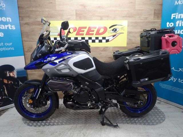 A 2019 SUZUKI DL 1000 X AL9 DL 1000 X AL9 A 2019 SUZUKI DL 1000 X AL9 DL 1000 X AL9