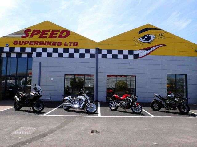 A 2016 TRIUMPH SPEED TRIPLE 94 Speed Triple 94 A 2016 TRIUMPH SPEED TRIPLE 94 Speed Triple 94