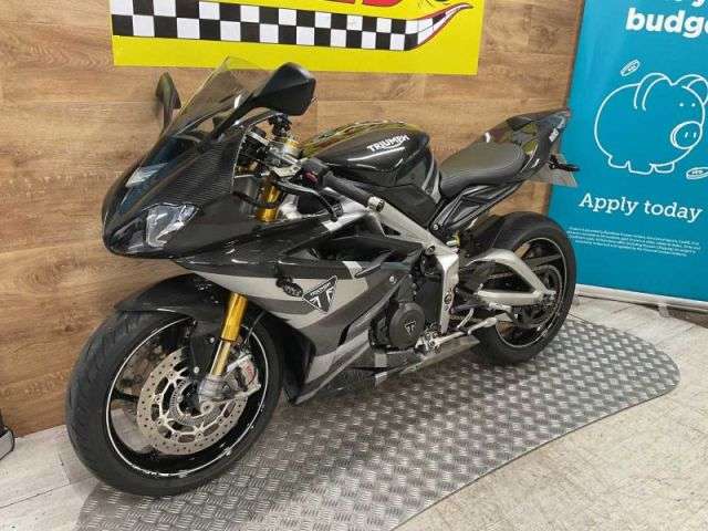 2020 TRIUMPH DAYTONA MOTO2 765 2020 TRIUMPH DAYTONA MOTO2 765