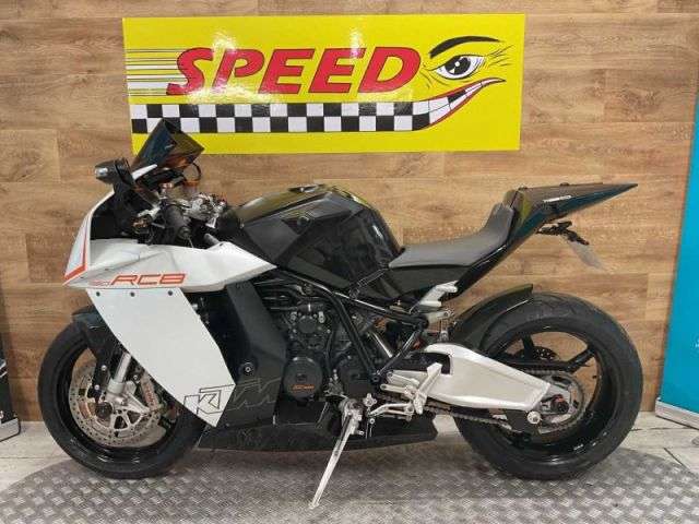 A 2011 KTM 1190 RC8 09 1190 RC8 09 A 2011 KTM 1190 RC8 09 1190 RC8 09