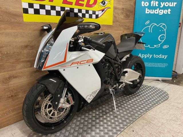 A 2011 KTM 1190 RC8 09 1190 RC8 09 A 2011 KTM 1190 RC8 09 1190 RC8 09