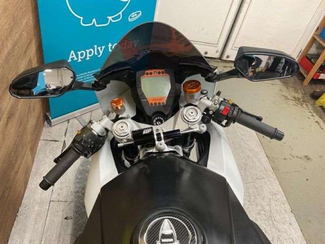 2011 KTM 1190 RC8 09 2011 KTM 1190 RC8 09