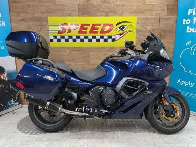 2013 TRIUMPH TROPHY SE 2013 TRIUMPH TROPHY SE