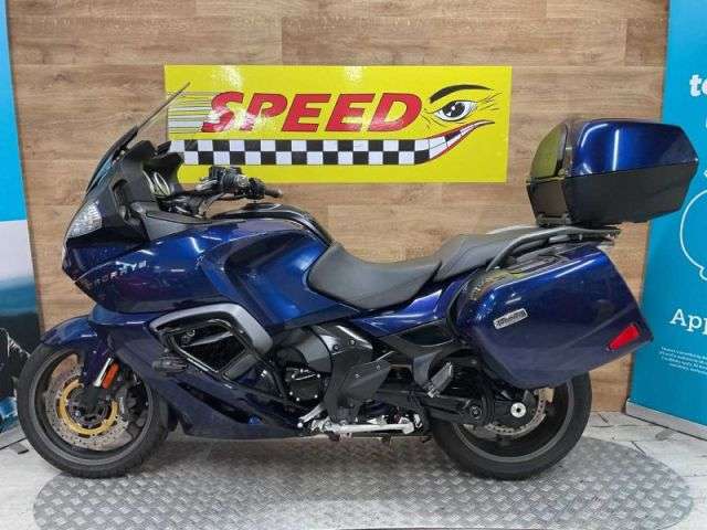 2013 TRIUMPH TROPHY SE 2013 TRIUMPH TROPHY SE