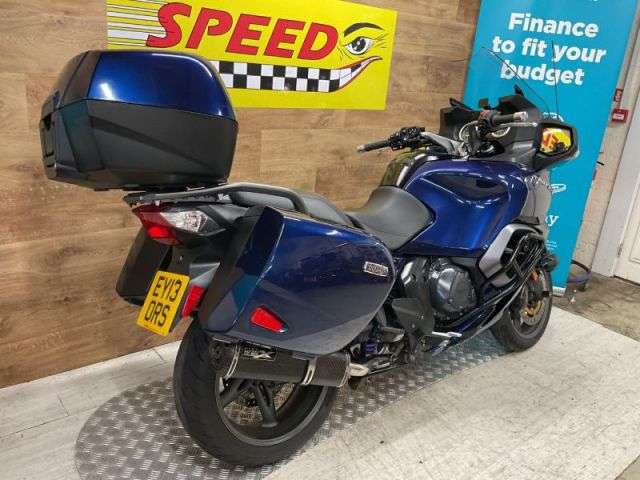 2013 TRIUMPH TROPHY SE 2013 TRIUMPH TROPHY SE