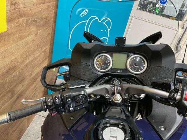 2013 TRIUMPH TROPHY SE 2013 TRIUMPH TROPHY SE