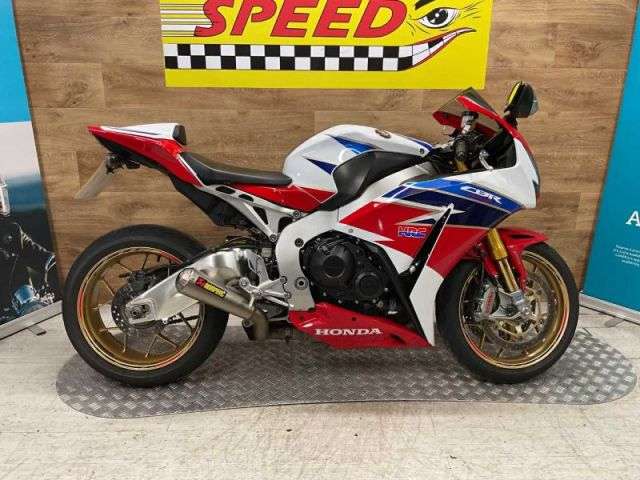 A 2016 HONDA CBR 1000 SA-G CBR 1000 SA-G A 2016 HONDA CBR 1000 SA-G CBR 1000 SA-G