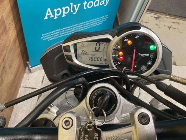 2016 TRIUMPH STREET TRIPLE ABS 2016 TRIUMPH STREET TRIPLE ABS