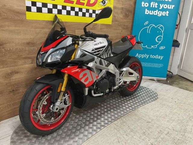 2018 APRILIA TUONO V4 1100 FACTORY 2018 APRILIA TUONO V4 1100 FACTORY
