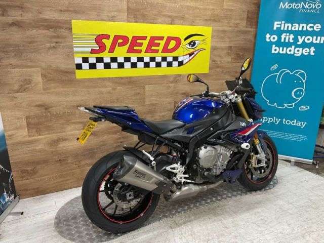 A 2020 BMW S 1000 R SPORT S 1000 R Sport A 2020 BMW S 1000 R SPORT S 1000 R Sport