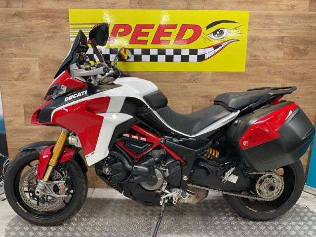 A 2018 DUCATI MULTISTRADA 1260 PIKES PE Multistrada 1260 Pikes PE A 2018 DUCATI MULTISTRADA 1260 PIKES PE Multistrada 1260 Pikes PE