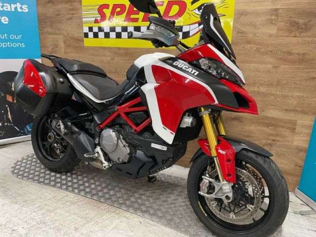 A 2018 DUCATI MULTISTRADA 1260 PIKES PE Multistrada 1260 Pikes PE A 2018 DUCATI MULTISTRADA 1260 PIKES PE Multistrada 1260 Pikes PE