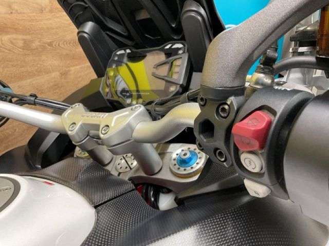 2018 DUCATI MULTISTRADA 1260 PIKES PE 2018 DUCATI MULTISTRADA 1260 PIKES PE