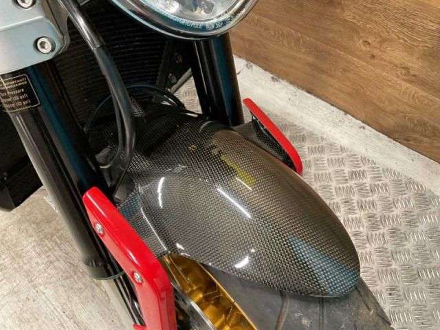 2016 MV AGUSTA BRUTALE 800 DRAGSTER 2016 MV AGUSTA BRUTALE 800 DRAGSTER