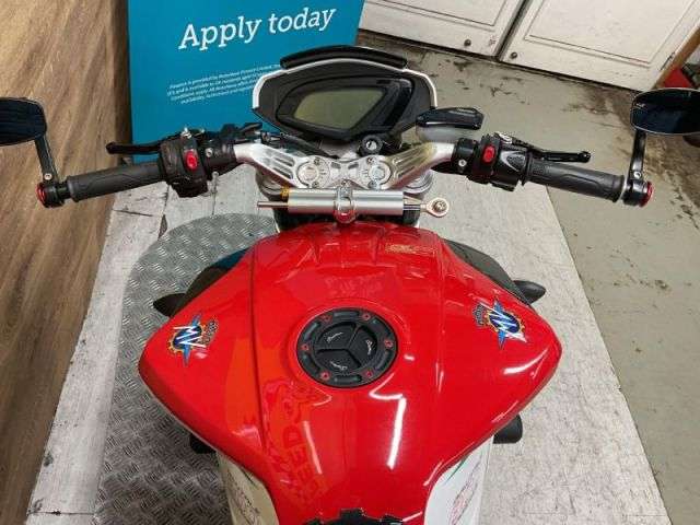 2016 MV AGUSTA BRUTALE 800 DRAGSTER 2016 MV AGUSTA BRUTALE 800 DRAGSTER