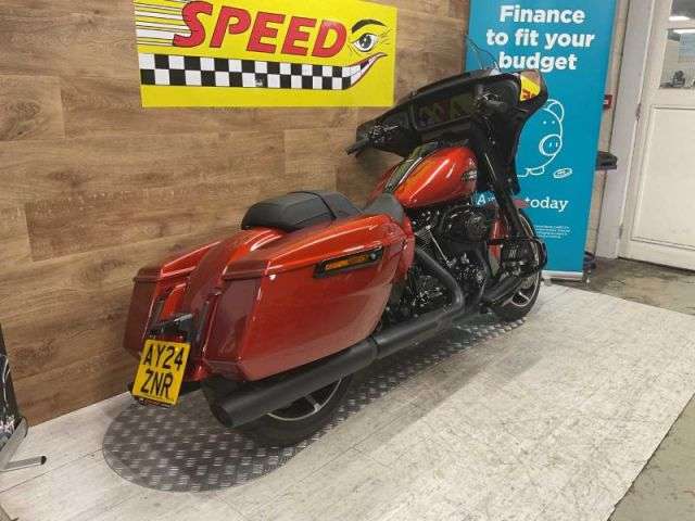 A 2024 HARLEY-DAVIDSON STREET GLIDE 1923 24 Street Glide 1923 24 A 2024 HARLEY-DAVIDSON STREET GLIDE 1923 24 Street Glide 1923 24
