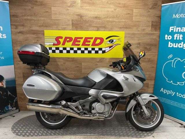 A 2012 HONDA NT 700 VA-B NT 700 VA-B A 2012 HONDA NT 700 VA-B NT 700 VA-B