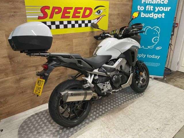 A 2017 HONDA VFR 800 X-F VFR 800 X-F A 2017 HONDA VFR 800 X-F VFR 800 X-F