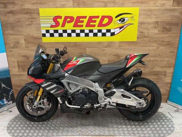 A 2021 APRILIA TUONO V4 1100 FACTORY Tuono V4 1100 Factory A 2021 APRILIA TUONO V4 1100 FACTORY Tuono V4 1100 Factory