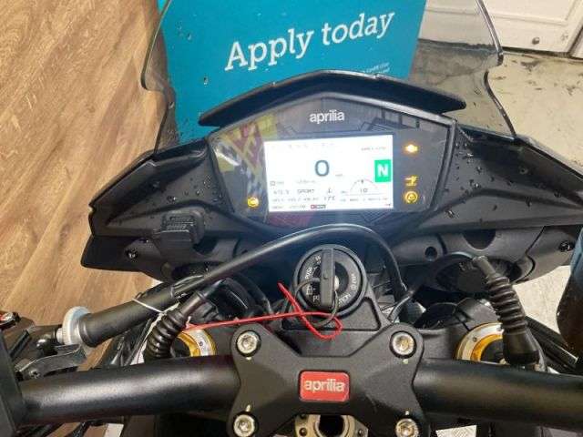 2021 APRILIA TUONO V4 1100 FACTORY 2021 APRILIA TUONO V4 1100 FACTORY