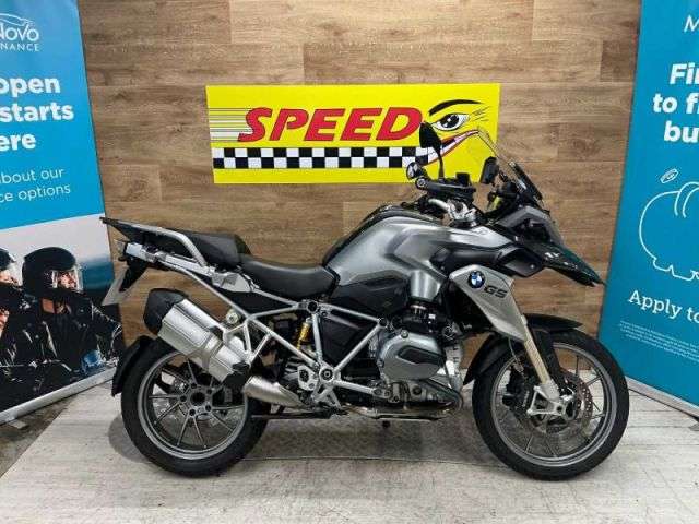 A 2013 BMW R 1200 GS R 1200 GS A 2013 BMW R 1200 GS R 1200 GS