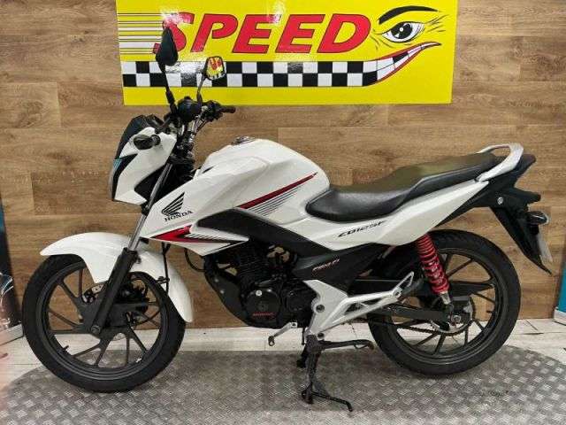 A 2015 HONDA GLR 125 1WH-F GLR 125 1WH-F A 2015 HONDA GLR 125 1WH-F GLR 125 1WH-F
