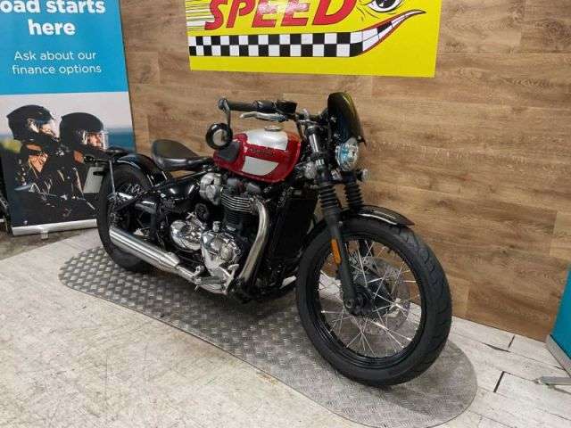 A 2018 TRIUMPH BONNEVILLE BOBBER Bonneville Bobber A 2018 TRIUMPH BONNEVILLE BOBBER Bonneville Bobber