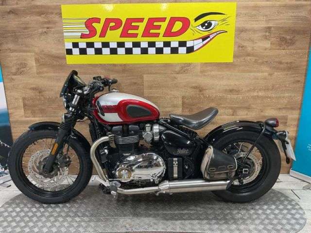 A 2018 TRIUMPH BONNEVILLE BOBBER Bonneville Bobber A 2018 TRIUMPH BONNEVILLE BOBBER Bonneville Bobber