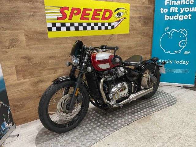 2018 TRIUMPH BONNEVILLE BOBBER 2018 TRIUMPH BONNEVILLE BOBBER