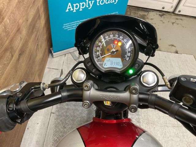 2018 TRIUMPH BONNEVILLE BOBBER 2018 TRIUMPH BONNEVILLE BOBBER