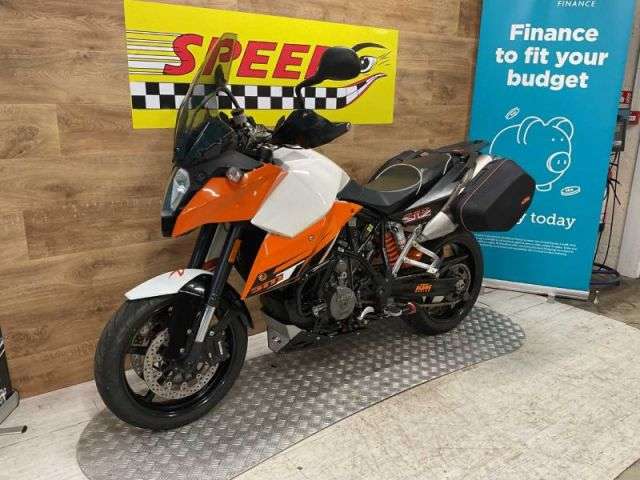 2009 KTM 990 SUPERMOTO T 2009 KTM 990 SUPERMOTO T