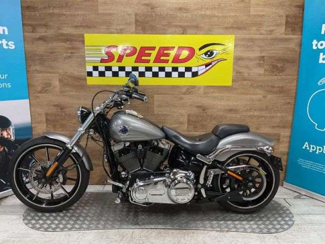 A 2016 HARLEY-DAVIDSON FXSB BREAKOUT 1690 16 Fxsb Breakout 1690 16 A 2016 HARLEY-DAVIDSON FXSB BREAKOUT 1690 16 Fxsb Breakout 1690 16