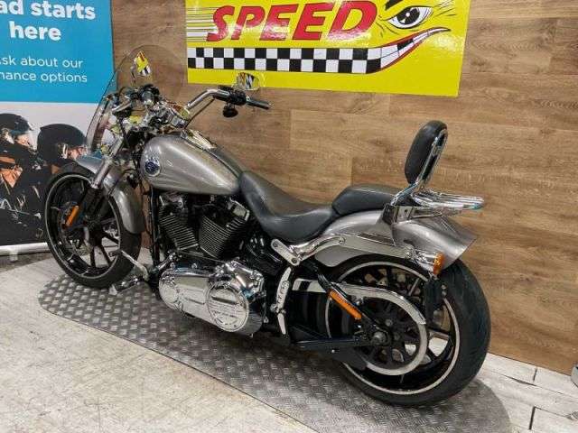 2016 HARLEY-DAVIDSON FXSB BREAKOUT 1690 16 2016 HARLEY-DAVIDSON FXSB BREAKOUT 1690 16