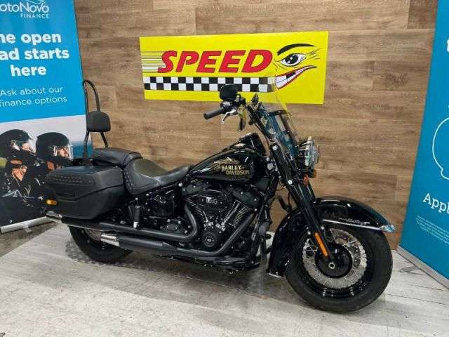 A 2023 HARLEY-DAVIDSON FLHCS HERITAGE STC 114 18 Flhcs Heritage STC 114 18 A 2023 HARLEY-DAVIDSON FLHCS HERITAGE STC 114 18 Flhcs Heritage STC 114 18