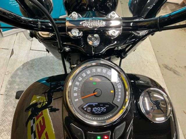 2023 HARLEY-DAVIDSON FLHCS HERITAGE STC 114 18 2023 HARLEY-DAVIDSON FLHCS HERITAGE STC 114 18