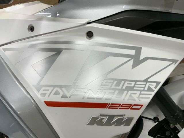 2015 KTM 1290 SUPER ADVENTURE S 19 2015 KTM 1290 SUPER ADVENTURE S 19