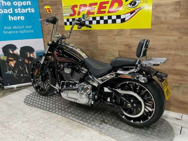 2025 HARLEY-DAVIDSON BREAKOUT 1923 24 2025 HARLEY-DAVIDSON BREAKOUT 1923 24