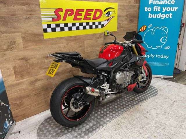 A 2018 BMW S 1000 R SPORT S 1000 R Sport A 2018 BMW S 1000 R SPORT S 1000 R Sport