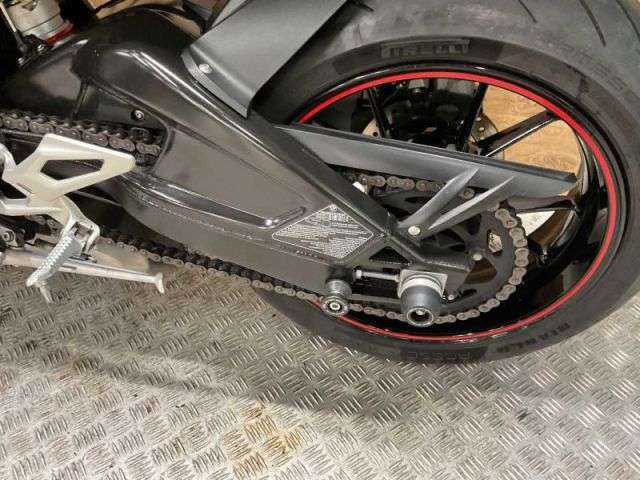 2018 BMW S 1000 R SPORT 2018 BMW S 1000 R SPORT