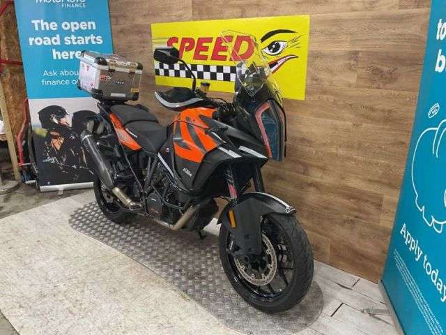 A 2019 KTM 1290 SUPER ADVENTURE S 19 1290 Super Adventure S 19 A 2019 KTM 1290 SUPER ADVENTURE S 19 1290 Super Adventure S 19