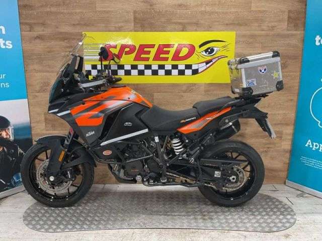 A 2019 KTM 1290 SUPER ADVENTURE S 19 1290 Super Adventure S 19 A 2019 KTM 1290 SUPER ADVENTURE S 19 1290 Super Adventure S 19