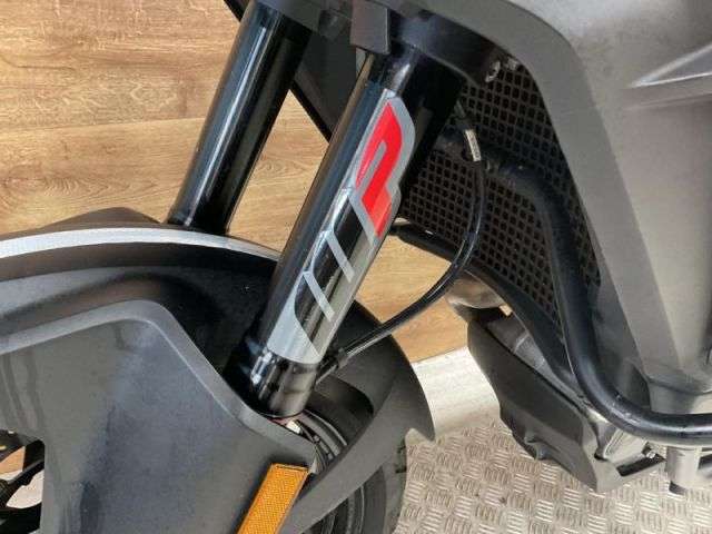 2019 KTM 1290 SUPER ADVENTURE S 19 2019 KTM 1290 SUPER ADVENTURE S 19
