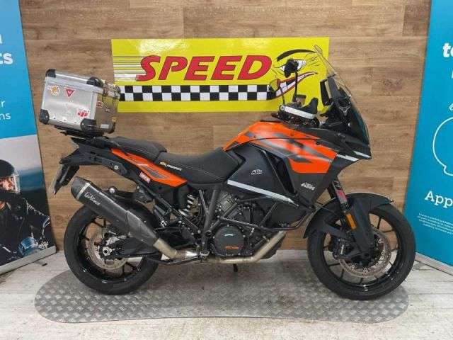 A 2019 KTM 1290 SUPER ADVENTURE S 19 1290 Super Adventure S 19 A 2019 KTM 1290 SUPER ADVENTURE S 19 1290 Super Adventure S 19