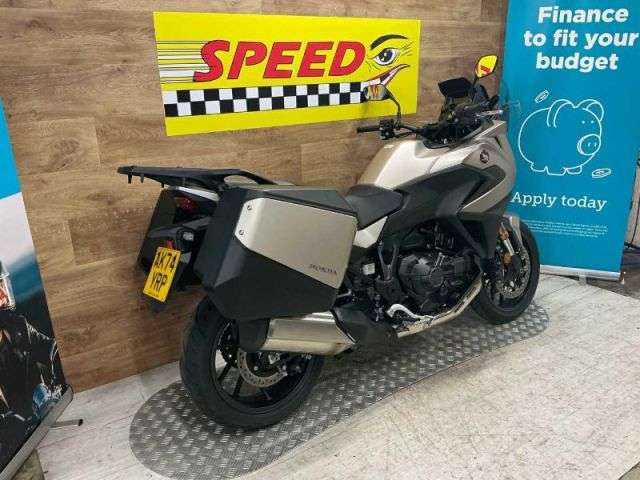 A 2025 HONDA NT 1100 DE-S NT 1100 DE-S A 2025 HONDA NT 1100 DE-S NT 1100 DE-S
