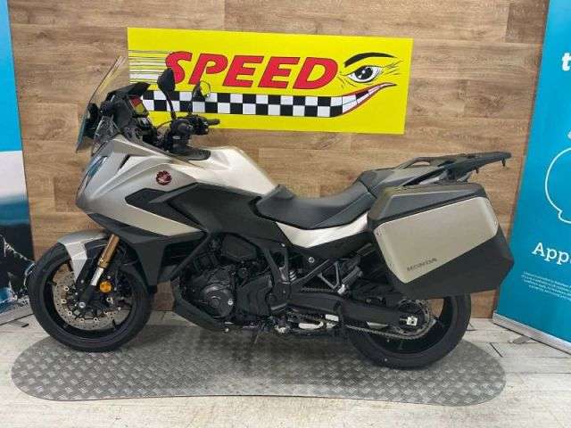 A 2025 HONDA NT 1100 DE-S NT 1100 DE-S A 2025 HONDA NT 1100 DE-S NT 1100 DE-S