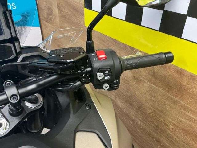 2025 HONDA NT 1100 DE-S 2025 HONDA NT 1100 DE-S