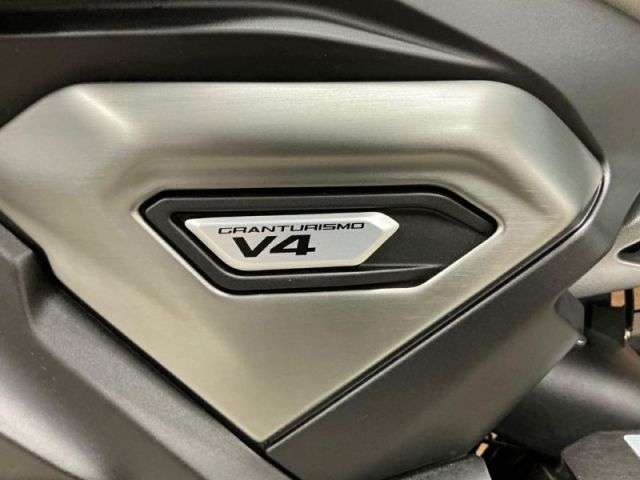 2025 DUCATI X DIAVEL V4 2025 DUCATI X DIAVEL V4