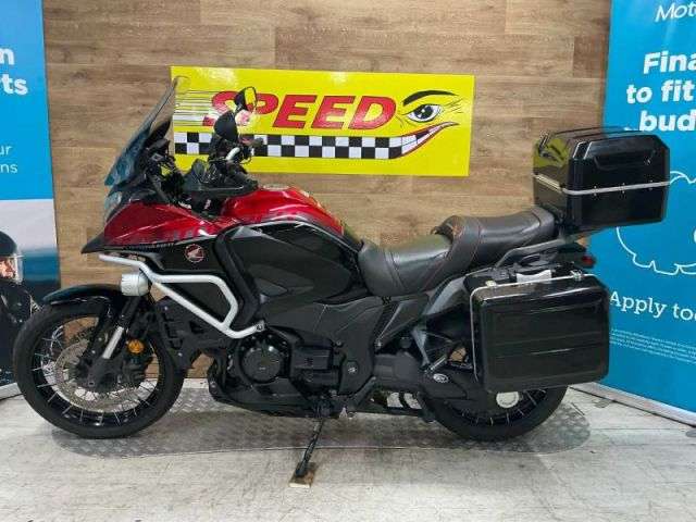 A 2016 HONDA VFR 1200 XD-G VFR 1200 XD-G A 2016 HONDA VFR 1200 XD-G VFR 1200 XD-G