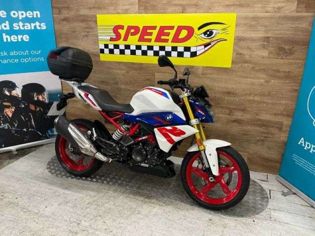A 2022 BMW G 310 R G 310 R A 2022 BMW G 310 R G 310 R